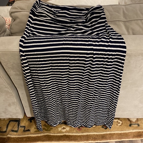 JCrew like new maxi skirt, navy and white, size small - Picture 3 of 4